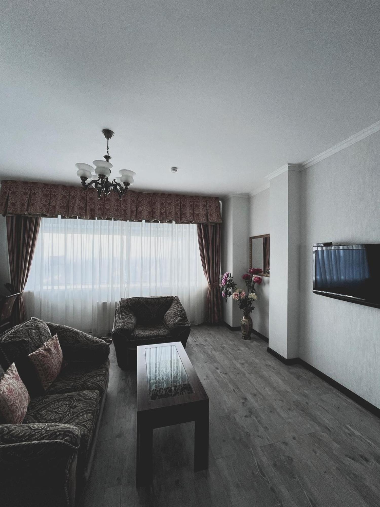 Vip House Hotel Астана Екстер'єр фото