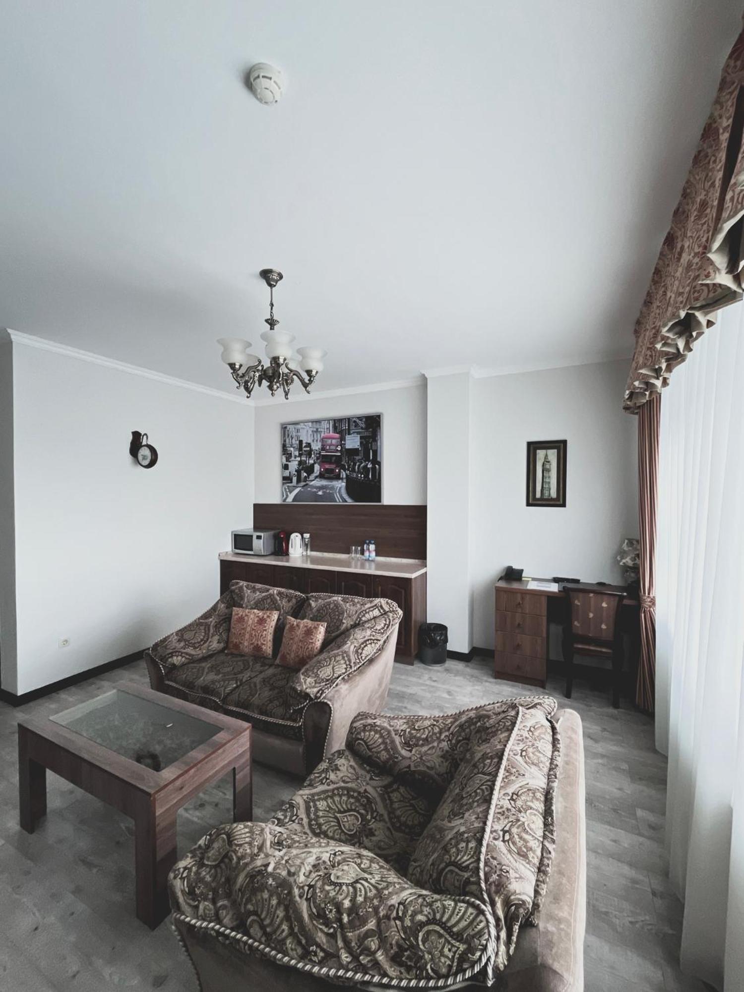 Vip House Hotel Астана Екстер'єр фото
