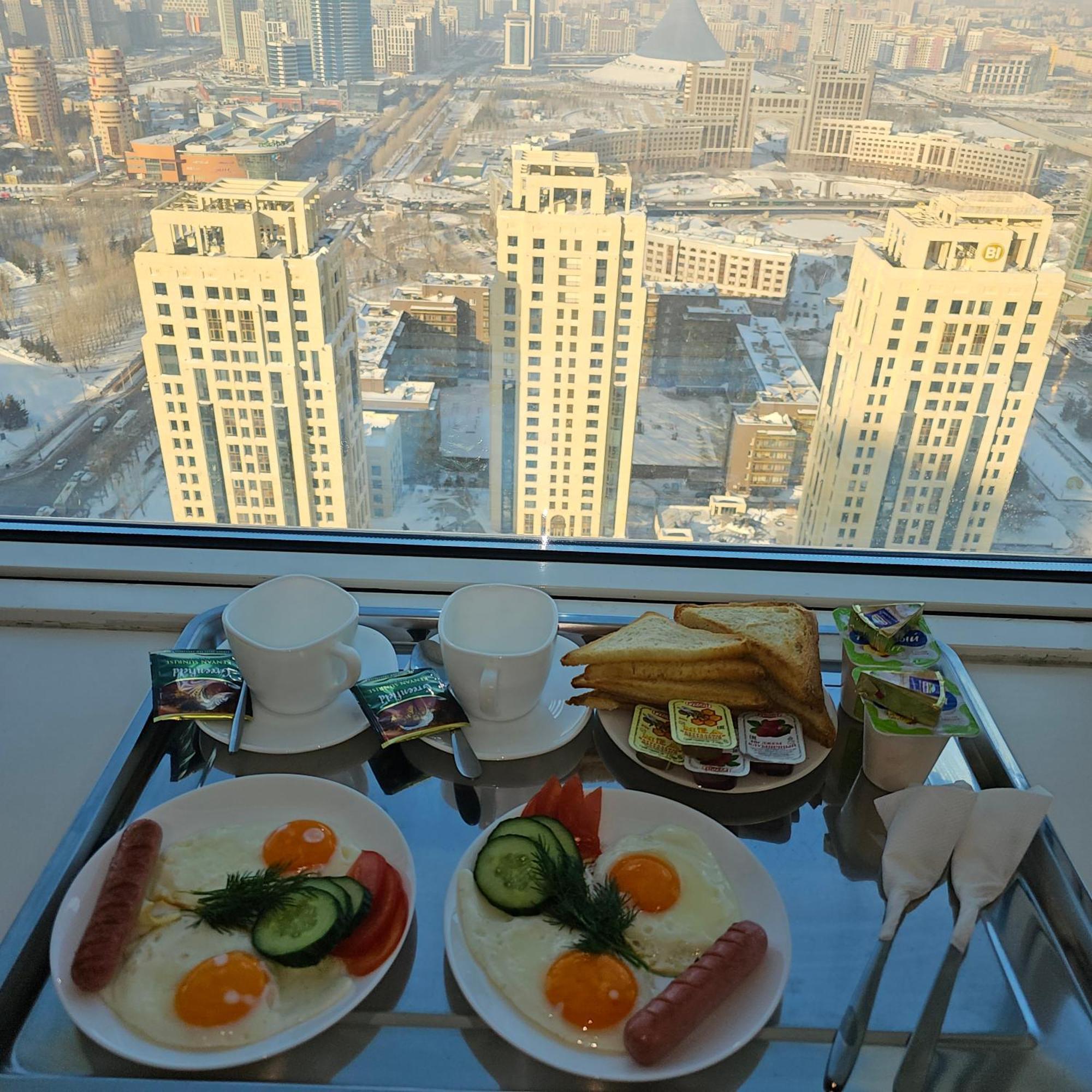 Vip House Hotel Астана Екстер'єр фото