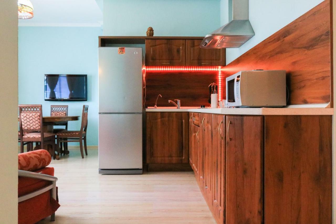 Vip House Hotel Астана Екстер'єр фото